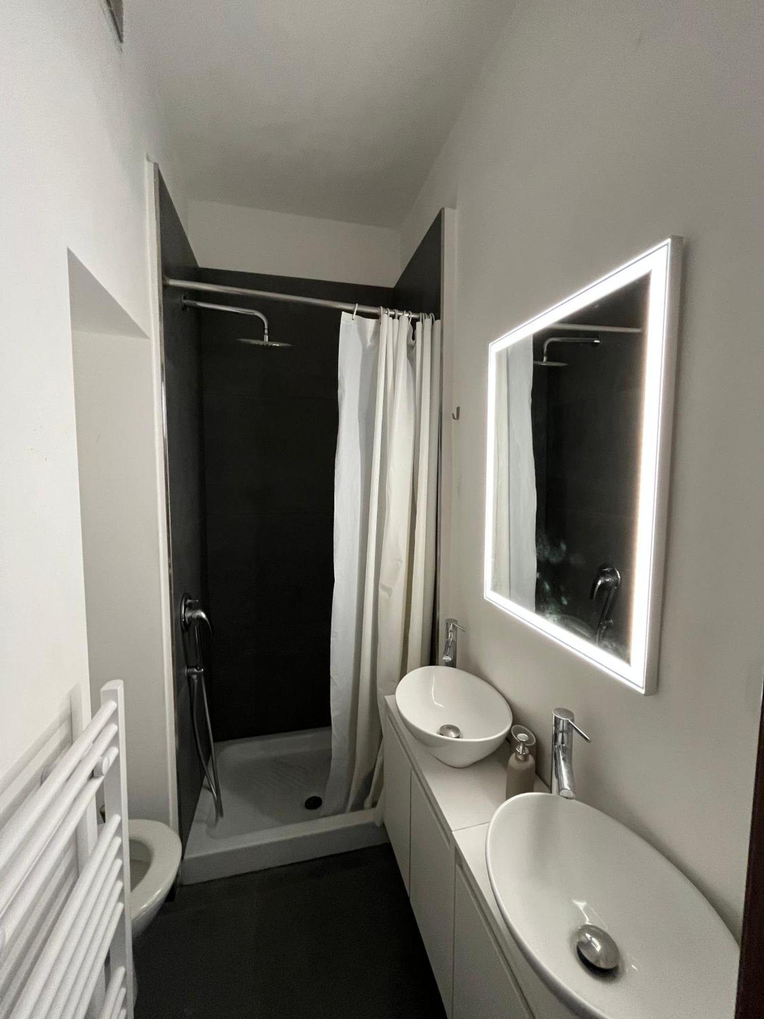 Porta Susa Rooms - Camere Porta Susa Торино Екстериор снимка