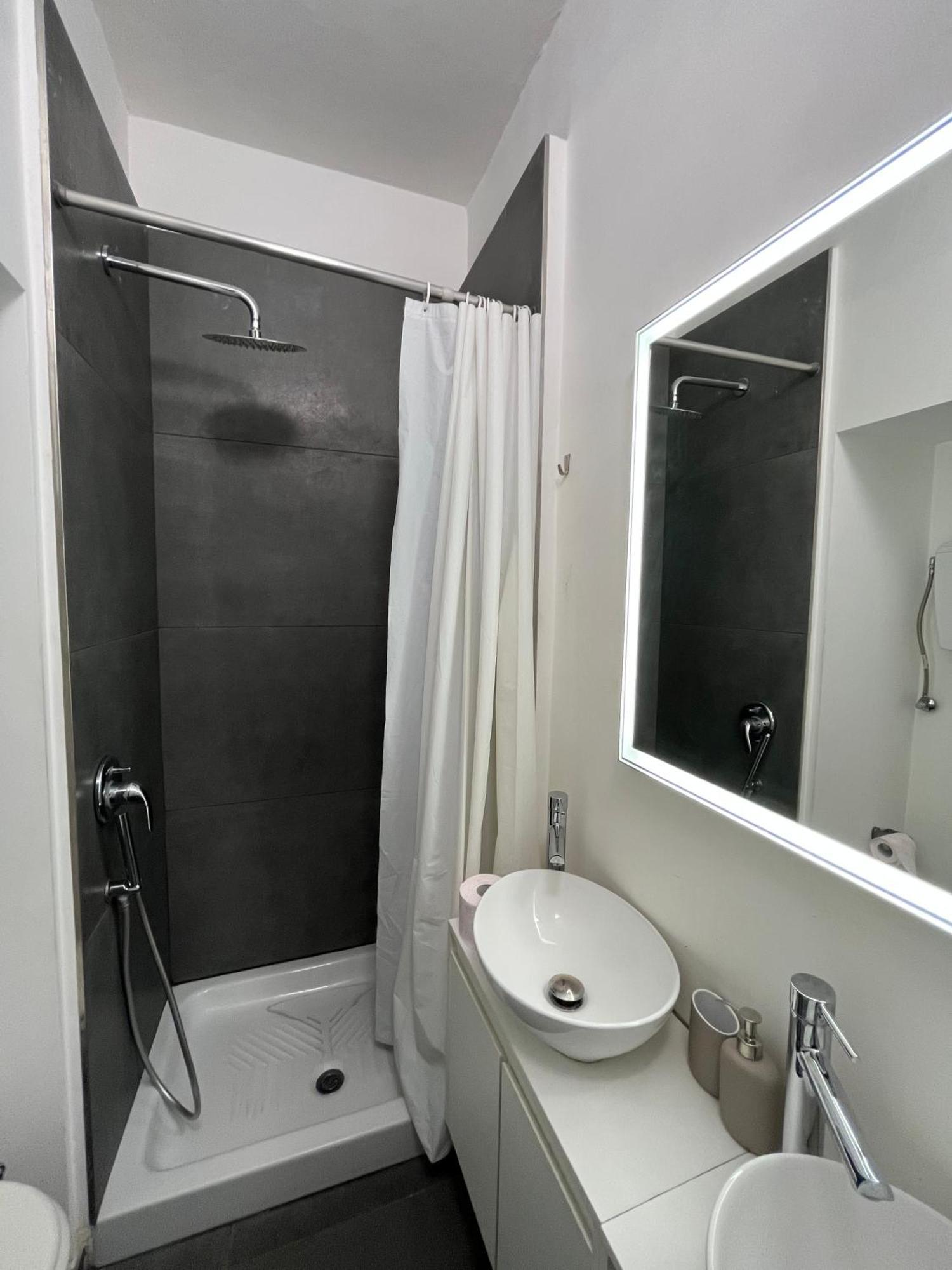 Porta Susa Rooms - Camere Porta Susa Торино Екстериор снимка