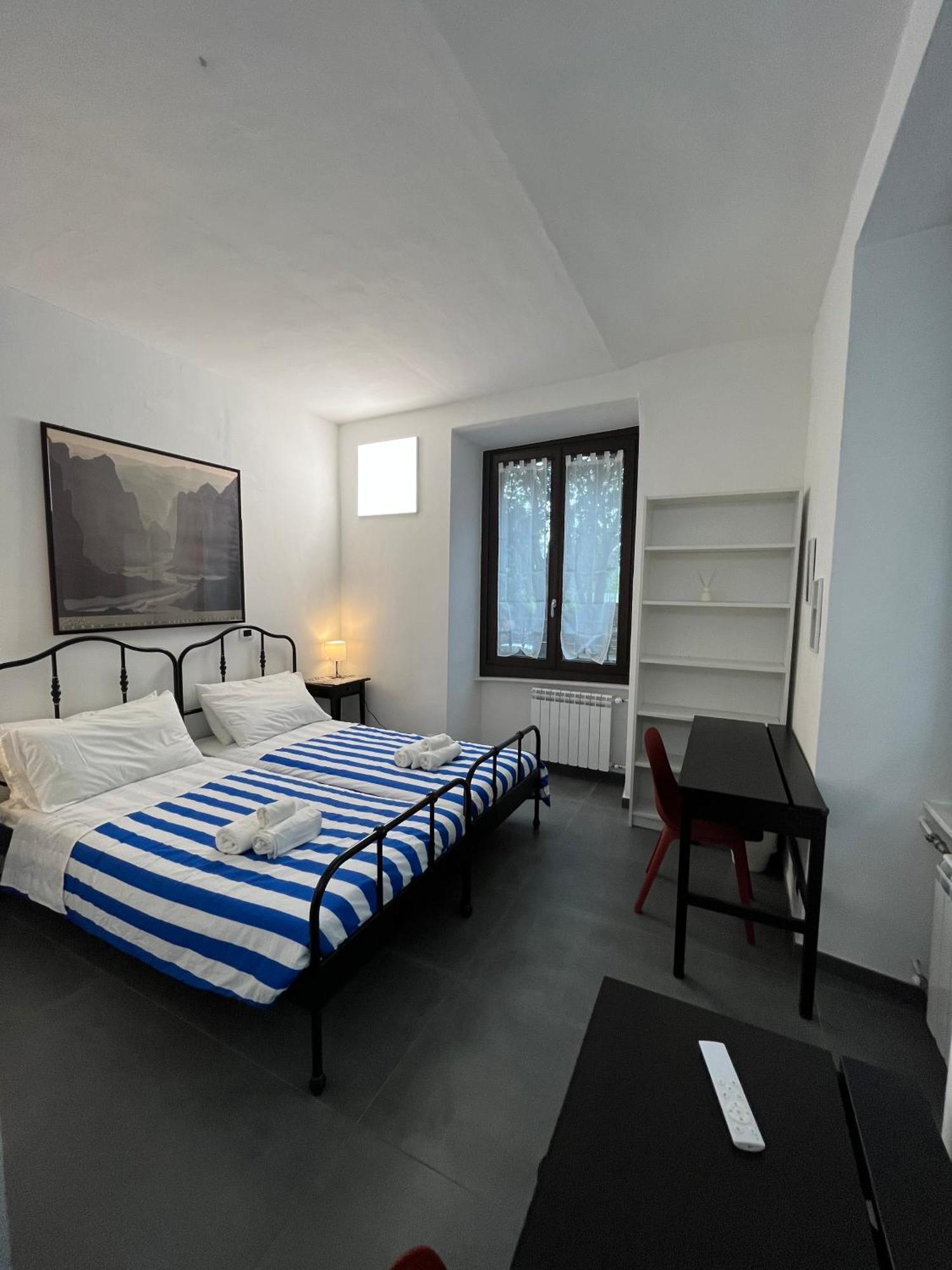 Porta Susa Rooms - Camere Porta Susa Торино Екстериор снимка
